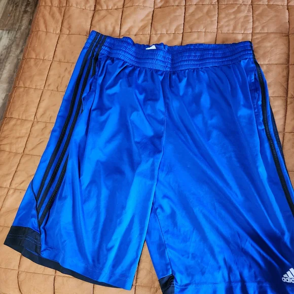 Adidas Men's Shorts Sz XL - Picture 3 of 5